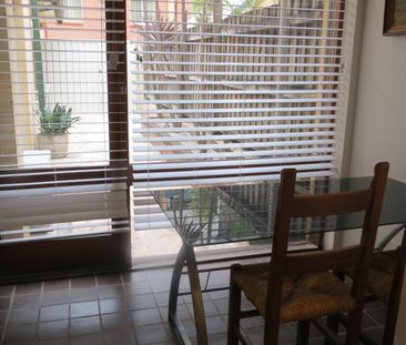 Woolloomooloo - Photo 1