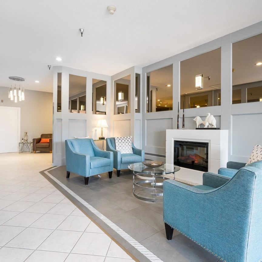 Stunning South-Facing-Ocean View Concrete Building - 1 Bedroom/DEN, 1 Bathroom (Option Furnished) - Photo 1