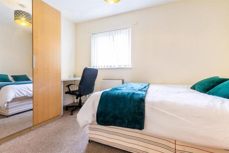 2 bedroom apartment to rent - Photo 4