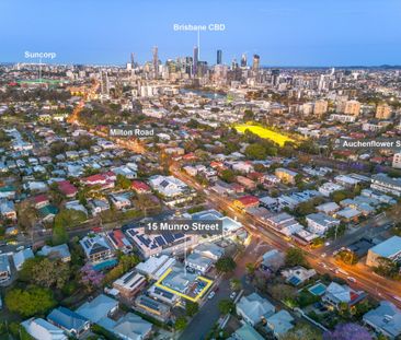 Modern Townhouse, Generous in Size, So Close to the CBD, UQ and QUT! - Photo 2