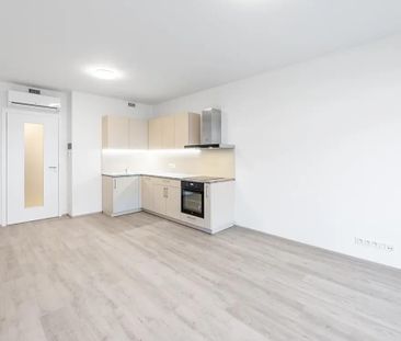 Apartment for rent, 1+KK - Studio, 35m - Photo 2