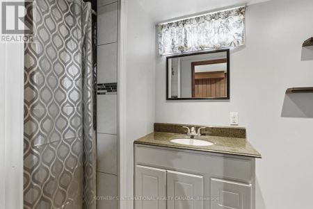 4206 GLENAYR AVENUE - Photo 2