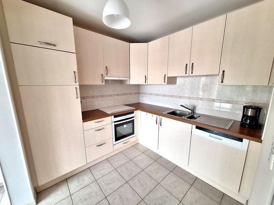 Location Appartement 3 pièces 87m² LES SABLES D OLONNE 85100 - Photo 1