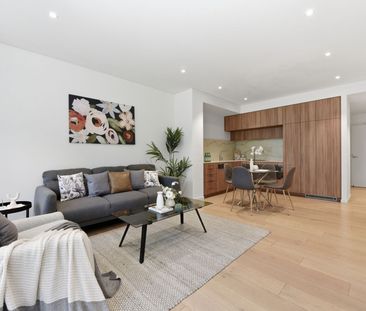 Large Modern Ground Floor Apartment plus Study in the Heart of Miranda - Photo 1
