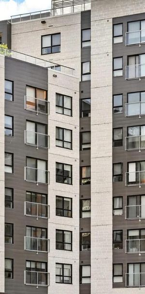 2 Bedroom Available At 4982 Pl. De La Savane, Montréal - 4982 Pl. De La Savane, Montréal - Photo 2