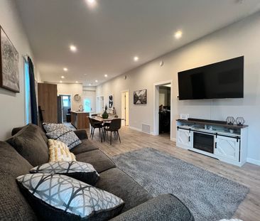 Brand New 3 Bedroom Townhome - Photo 3