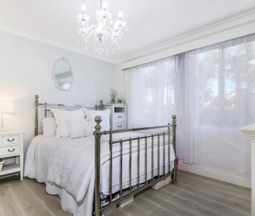 Two Bedroom Apartment In Convenient Location - Photo 6