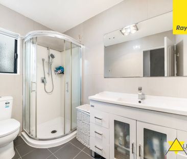 Modern Comfort and Convenience in a Prime Central Location - Photo 3