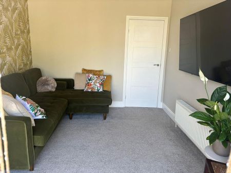 2 bedroom detached bungalow to rent - Photo 3