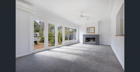 Updated 2 bedroom duplex - Photo 3