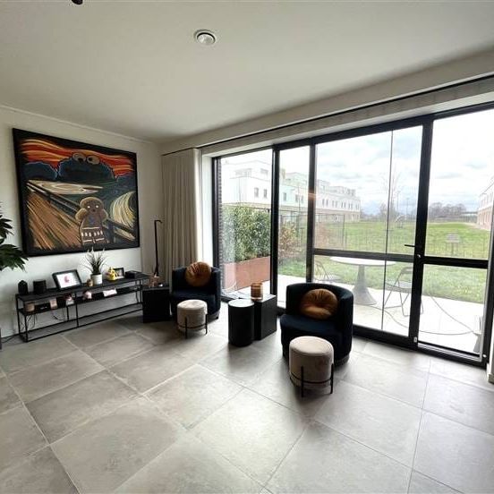 Appartement te huur - Photo 1