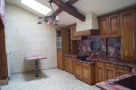 Location Maison 5 pièces 109m² JUIGNE SUR LOIRE 49610 - Photo 4