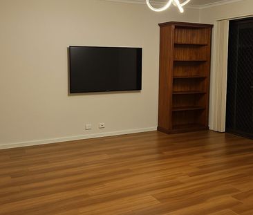 3 Livingstone Avenue, Ingleburn for lease! - Photo 5