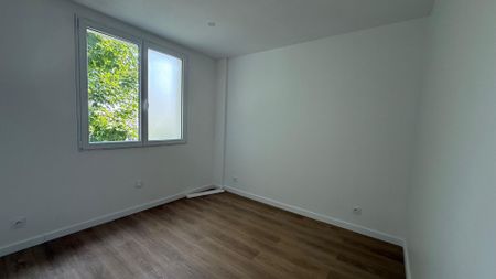 Location Maison 5 pièces 110m² - Photo 4