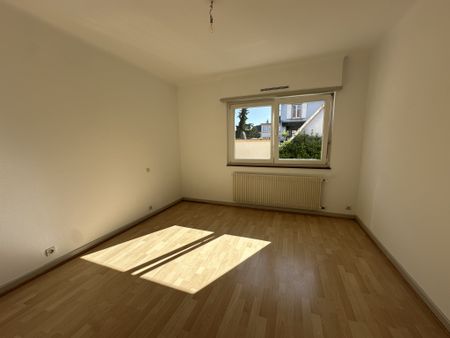 Location Appartement 4 pièces 106m² SELESTAT 67600 - Photo 4