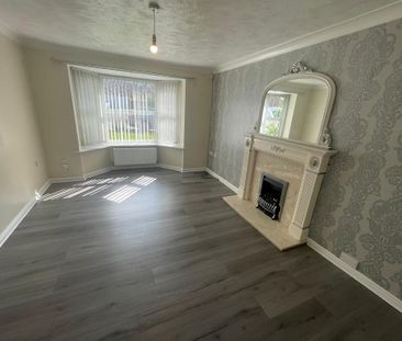 4 bedroom detached house to rent - Photo 2