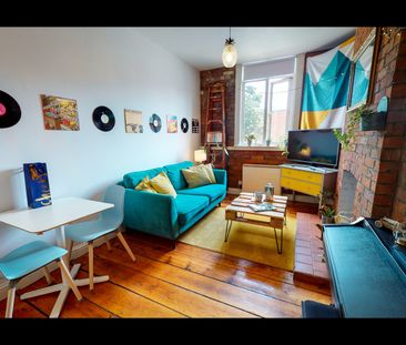 2 Bed Flat, Chester Road, M16 - Photo 2