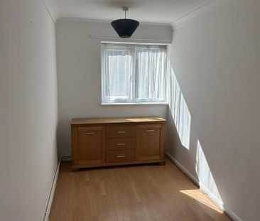 2 bedroom maisonette to rent - Photo 4