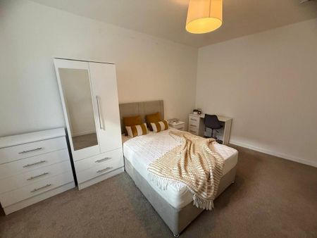2 bedroom flat to rent - Photo 4