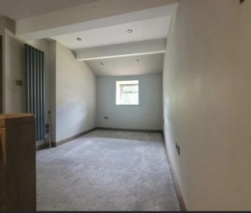 1 bedroom house to rent - Photo 2