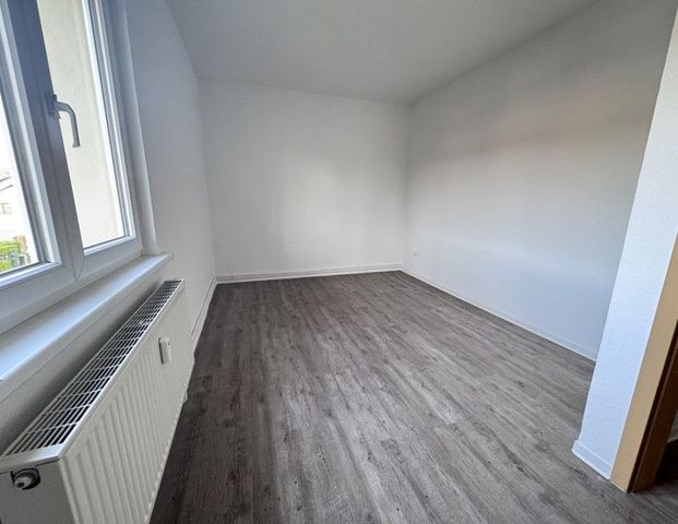 Wo das Leben so spielt - günstig geschnittene 2-Zi.-Wohnung - Photo 1