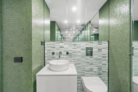 The Rex | Renovated One Bedroom with Parking - Photo 5