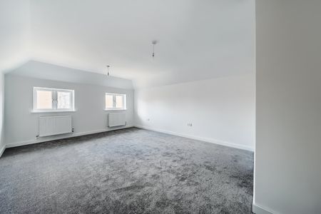 4 bedroom detached bungalow to rent - Photo 4