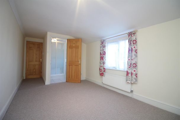 5 Bedroom House To Let - Photo 1