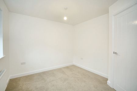 Kingfisher Drive, Northampton - Photo 3
