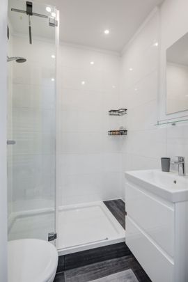 Modern apartment for rent with bus connection - Photo 1