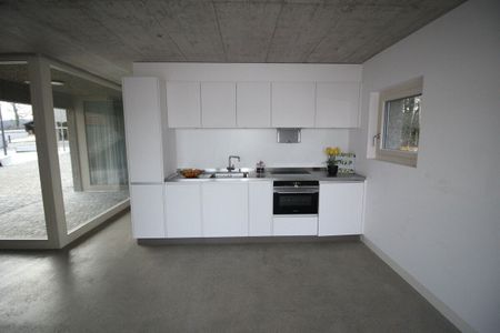 BEL APPARTEMENT DE 2,5 PIECES - Photo 2