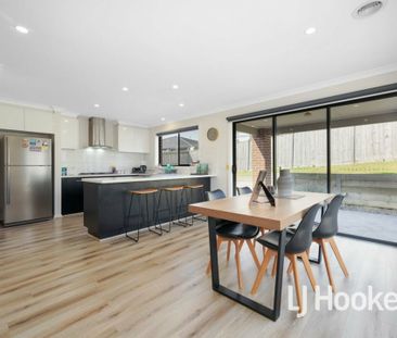 FAMILY HOME IN GRANDVUE ESTATE - Photo 2