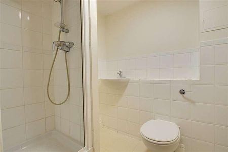 Ovaltine Court, Kings Langley, WD4 - Photo 2