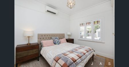 Surprisingly Spacious Family Home - Photo 4