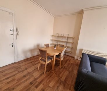 1 Bed Flat, Mansfield Road, NG5 - Photo 6