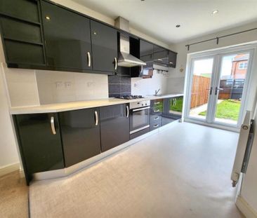 3 Bedroom Semi Detached To Let - Photo 6