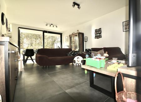 Recent appartement met 2 slpks, autostandplaats en private kelderberging voor 925 EUR/mnd - Photo 2