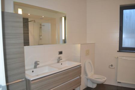 Ruim en rustig gelegen appartement met 3 slaapkamers. - Photo 5