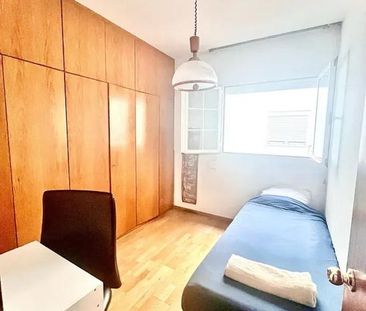 Carrer de Sardenya, Barcelona, Catalonia 08013 - Photo 5