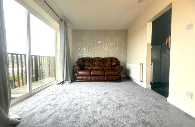 Cranshaw Drive, Blackburn - Photo 1