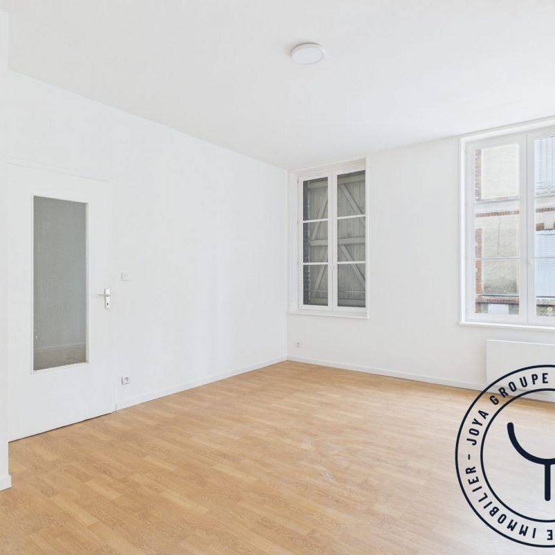 Bel appartement rénové à deux pas de la mairie - Photo 1