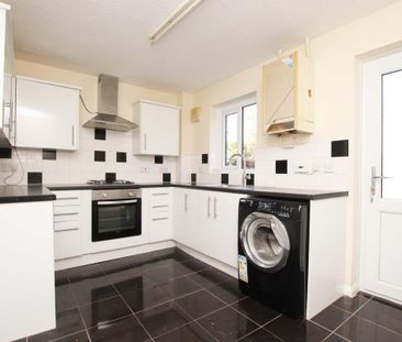2 bedroom terraced house to rent - Photo 1
