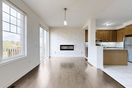 For Lease - 74 Davenfield Circle, Brampton, Ontario - Photo 3