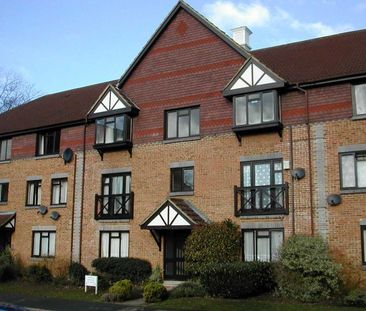 Dorchester Court, Oriental Road, Woking, Surrey, GU22 7DN - Photo 5