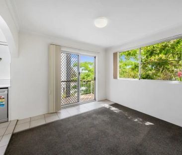 “Comfort, Space & Location - It's All Here!” - Photo 5