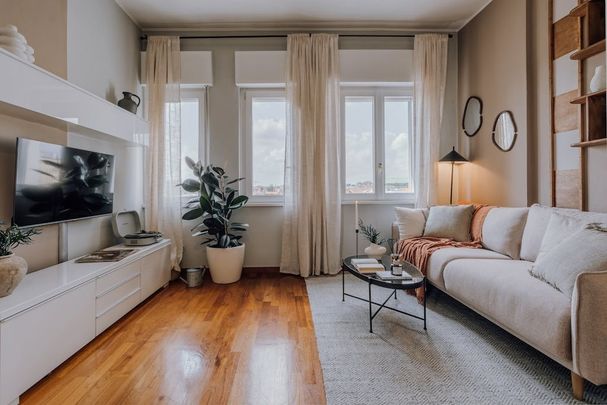 Via Senato, Milan, Lombardy 20121 - Photo 1