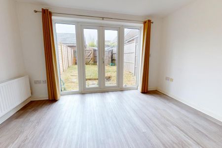 3 bedroom terraced house to rent - Photo 3