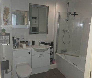 Room in a Shared House, Jupiter House, HA2 - Photo 4