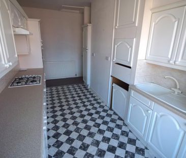 2 bedroom apartment to rent - Photo 4