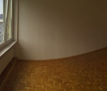 LOCARNO, LUMINOUS 3 1/2-ROOM APARTMENT FOR RENT - Photo 3